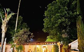 La Casita Inn Bustamante